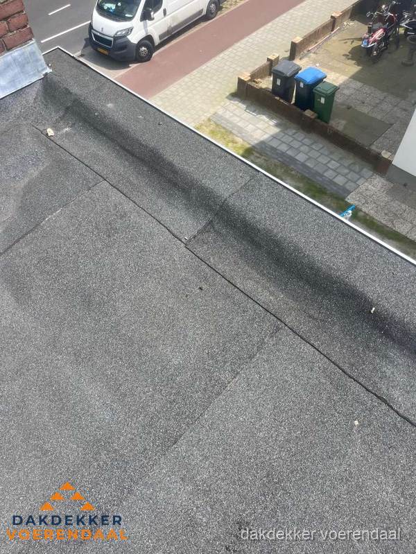 Kosten dakisolatie: plat dak met bitumen dakbedekking in Voerendaal