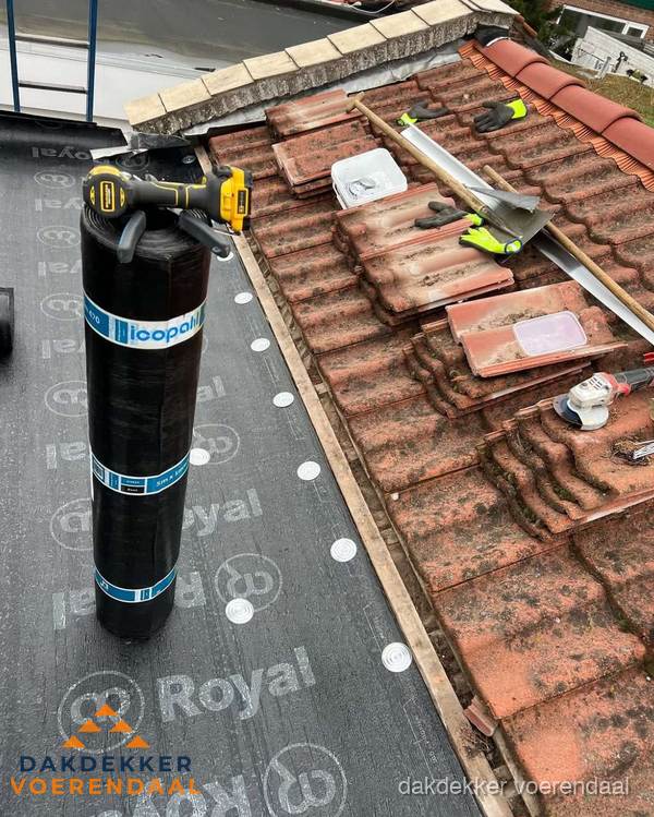 Dakschade herstel: pannendak renovatie in Voerendaal Dakschade herstel: pannendak renovatie in Voerendaal